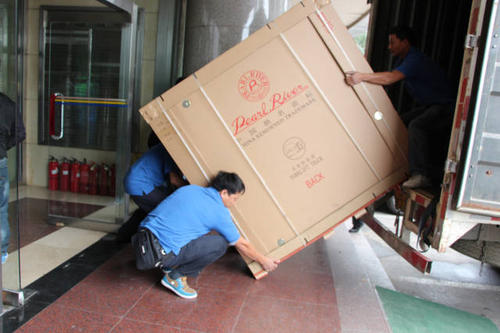 怒江钢琴贵重工艺品无忧运